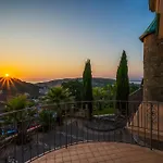Dimora Le Antiche Torri B&B 아그로폴리