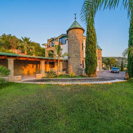 Dimora Le Antiche Torri Bed and Breakfast